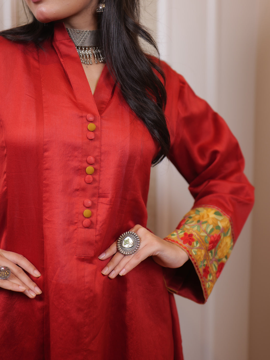 Begum Kashmiri Aari Embroidered Statement Kurta Set