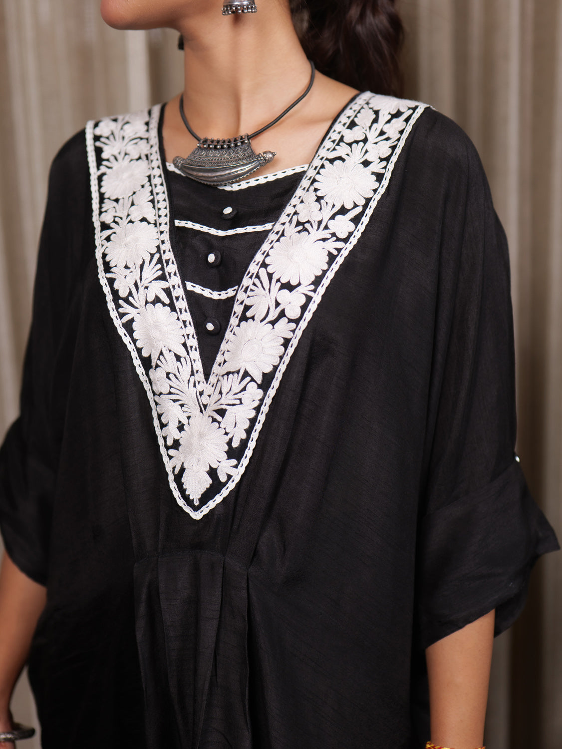 Begum Kashmiri Aari Embroidered V-Neck Kaftan