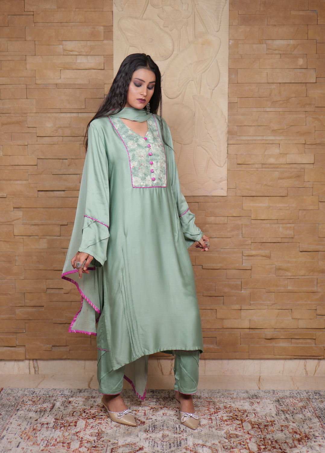 Begum Kashmiri Aari Embroidered Yoke Kurta with Pants