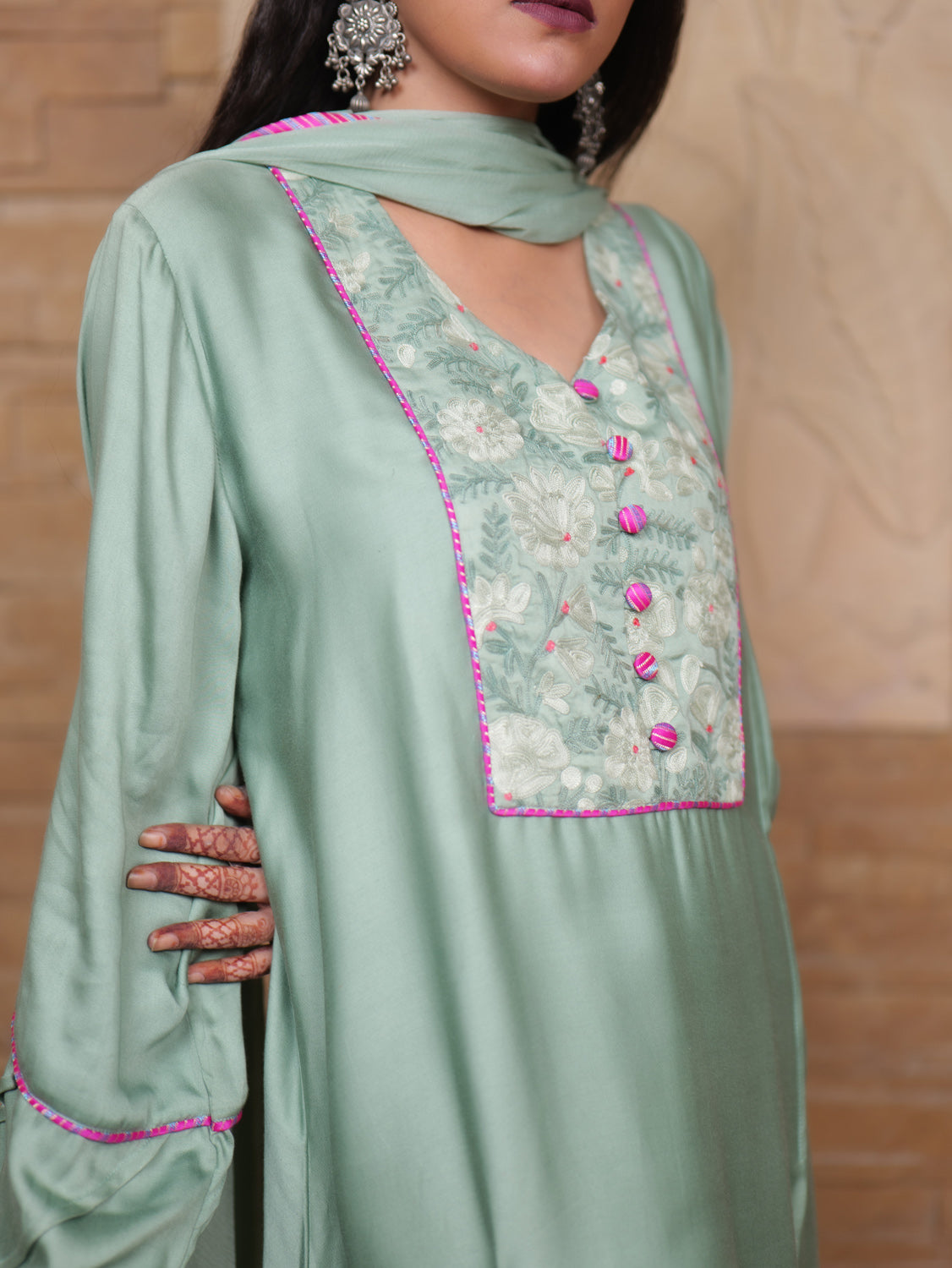 Begum Kashmiri Aari Embroidered Yoke Kurta with Pants