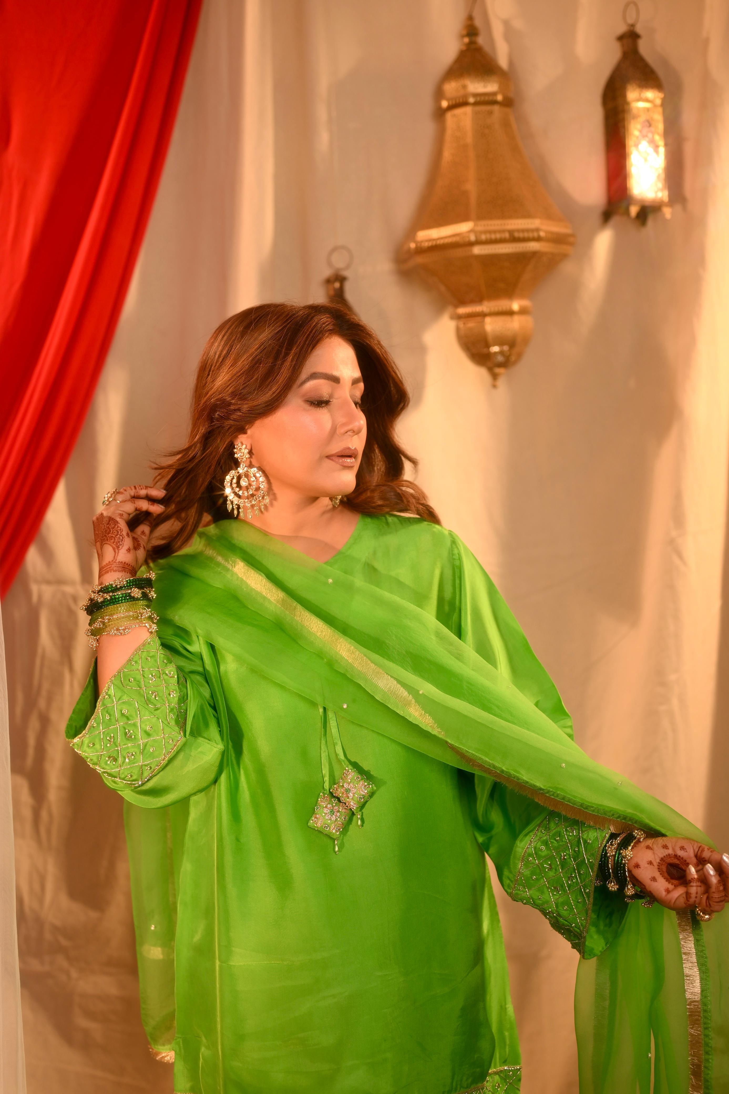HINA FARSHI SHALWAR KAMEEZ