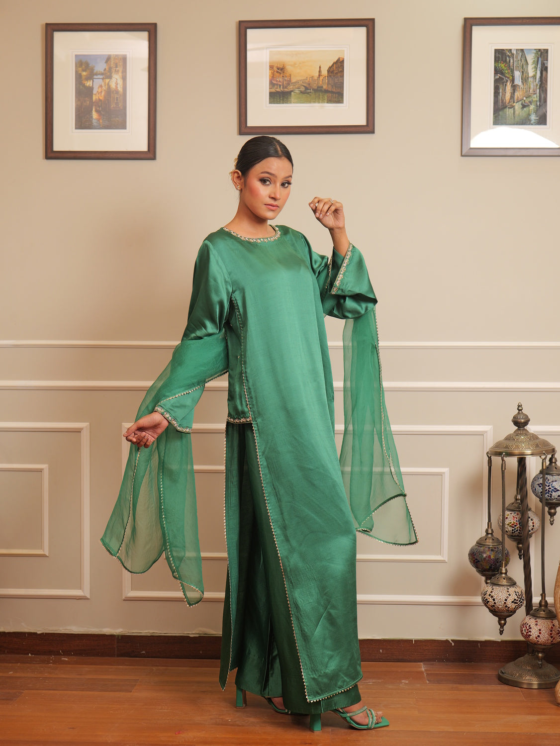 NAO018-green-3.jpg