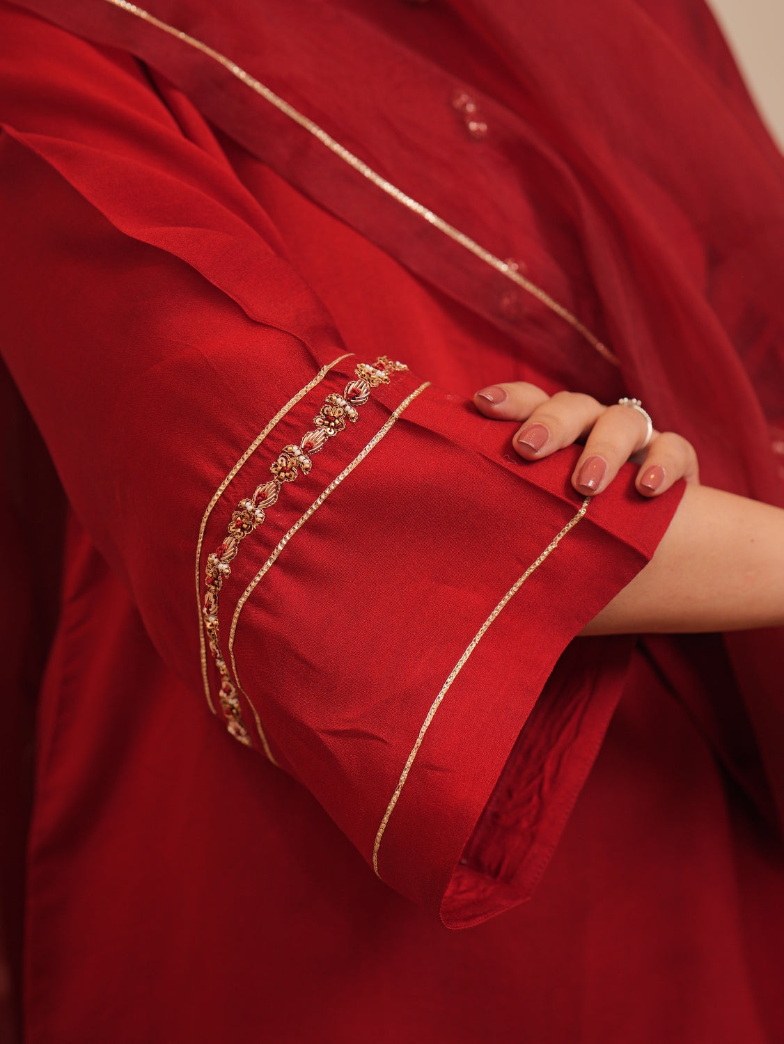 NAO022-maroon-4.jpg