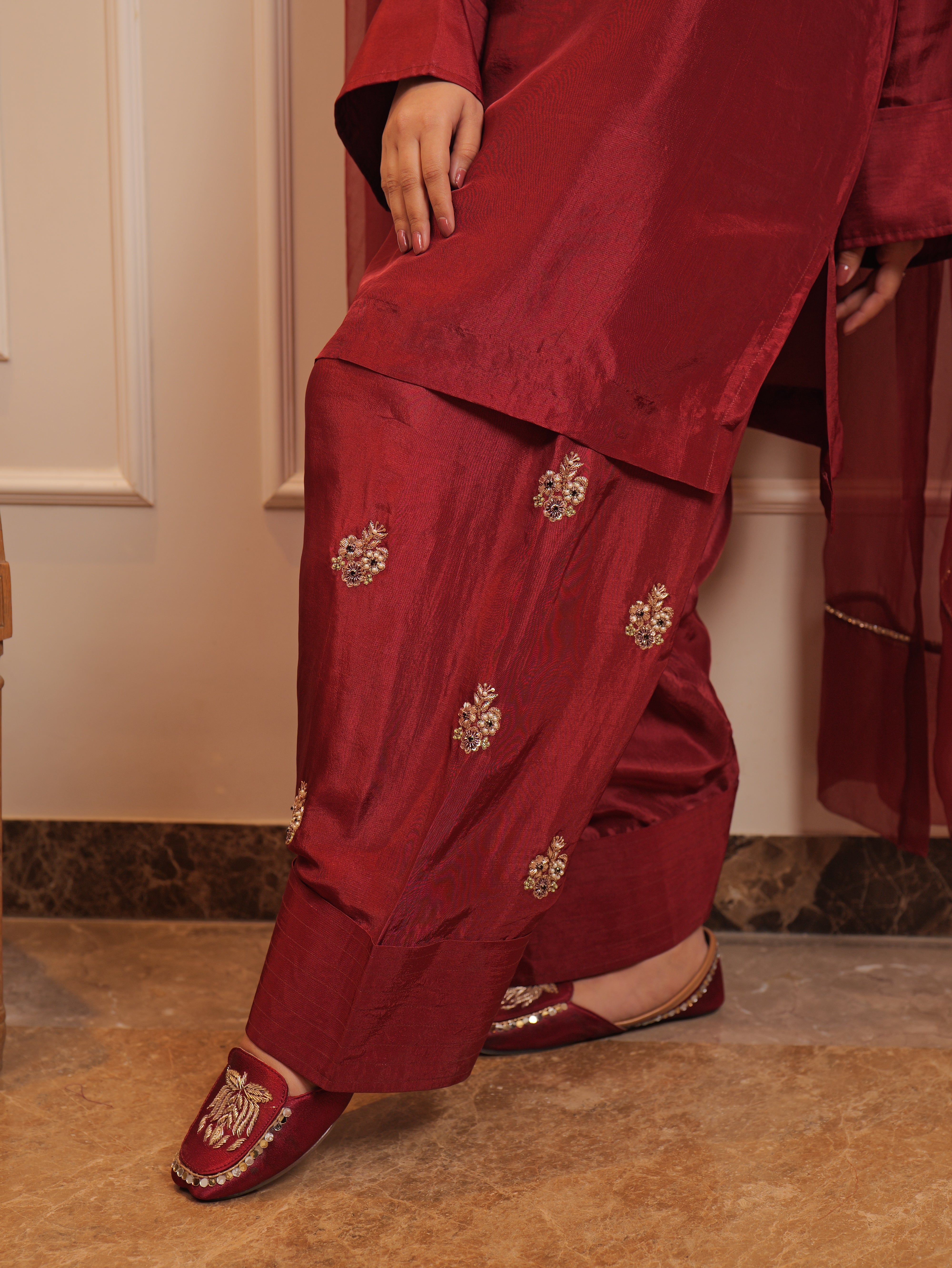 NAZO FARSHI SHALWAR KAMEEZ