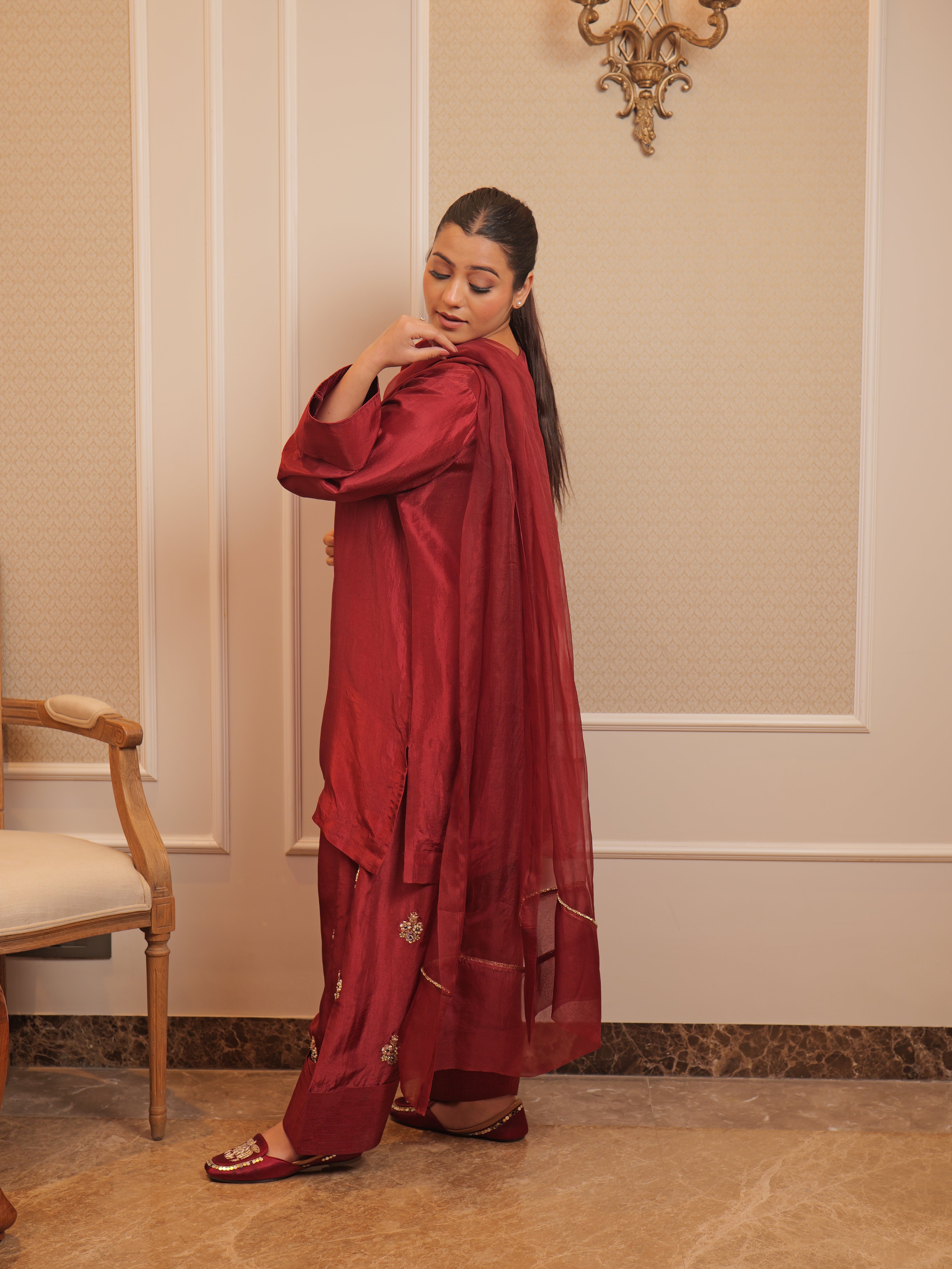 NAZO FARSHI SHALWAR KAMEEZ
