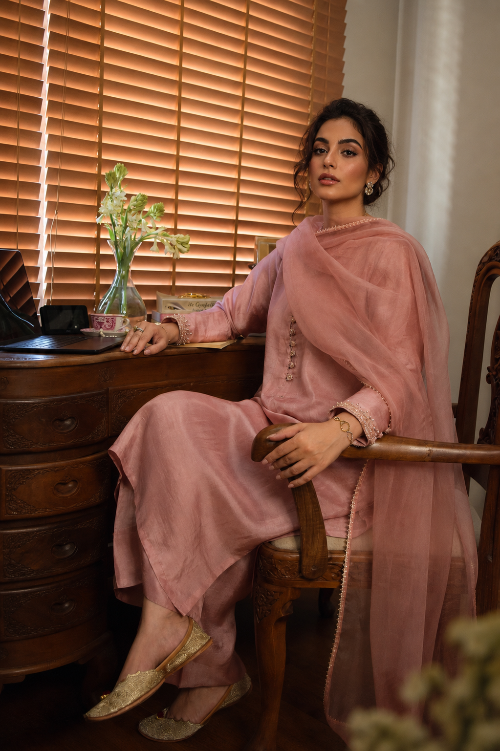 NÚR SALWAR KAMEEZ