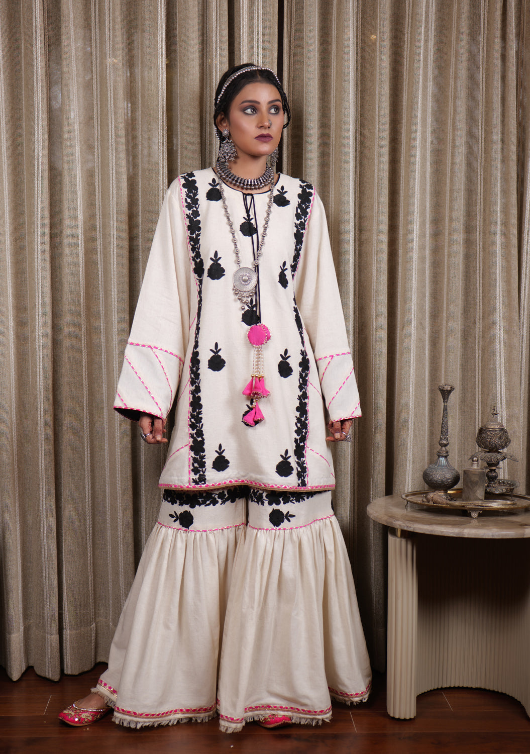 Begum Kashmiri Aari Embroidered Black & Fushia Garara Set
