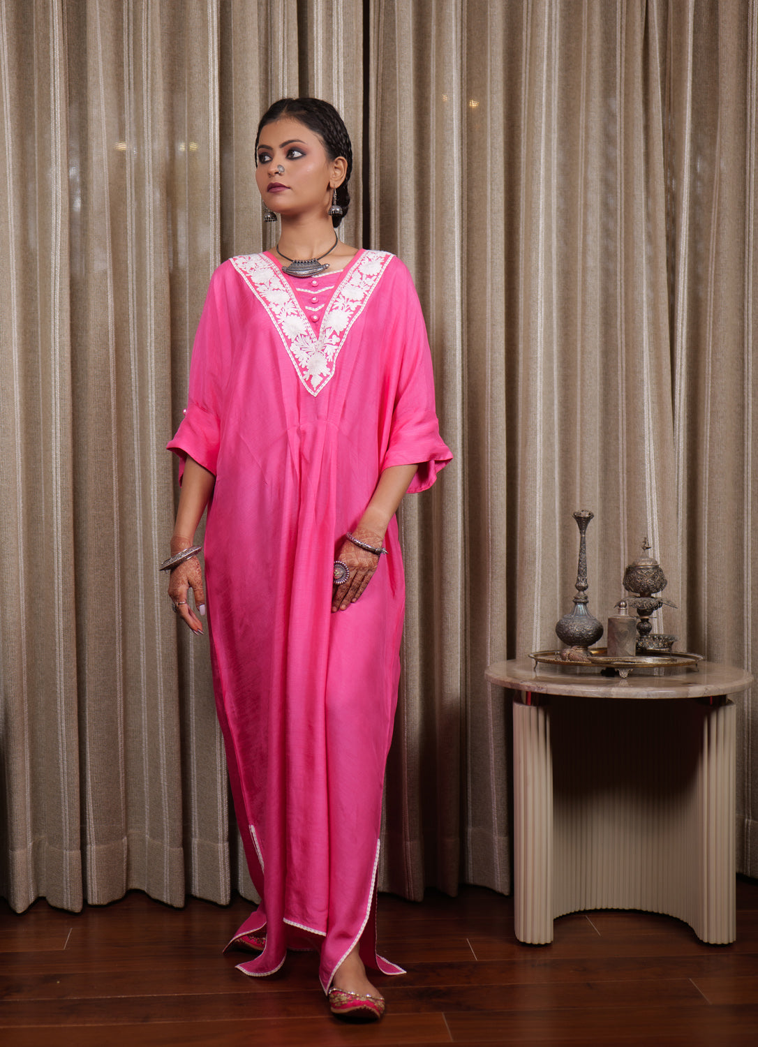 Begum Kashmiri Aari Embroidered V-Neck Kaftan