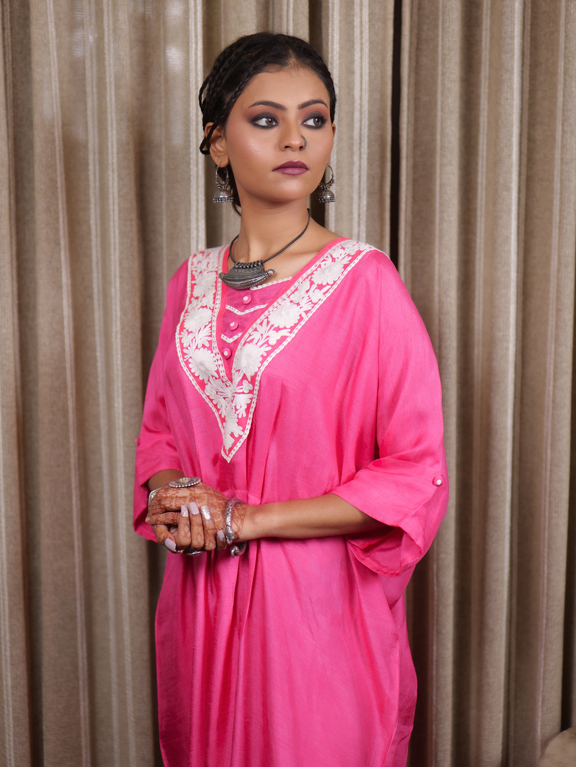 Begum Kashmiri Aari Embroidered V-Neck Kaftan