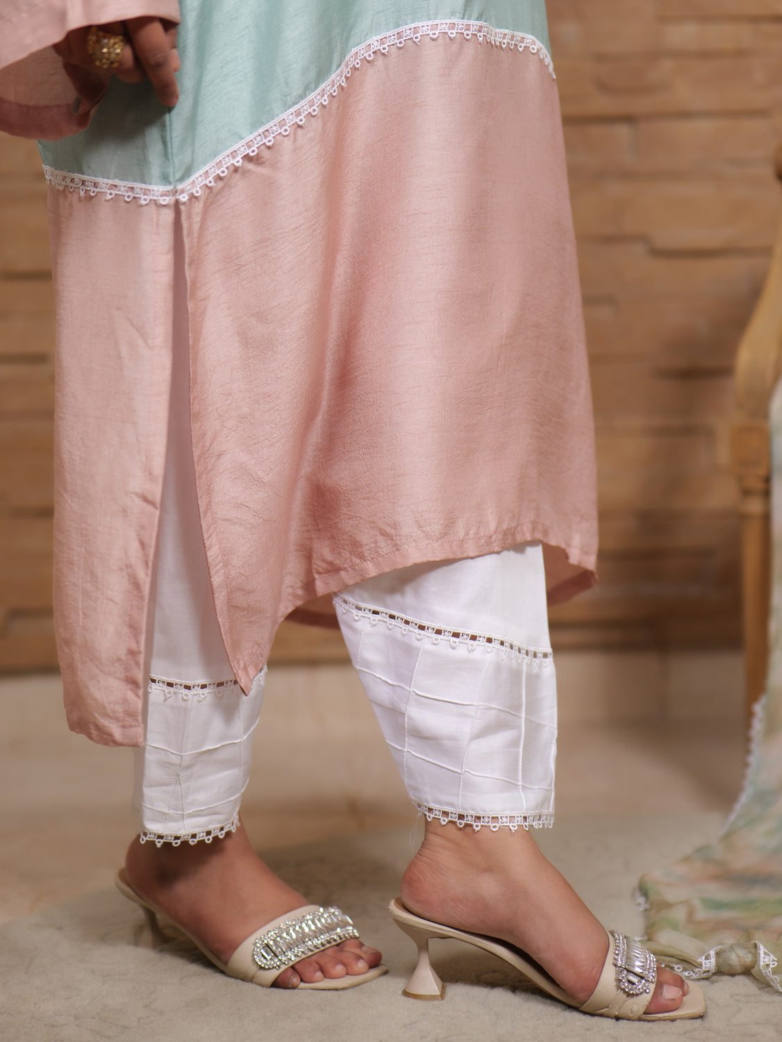 Jashan-e-Bahara Color-block Kurta