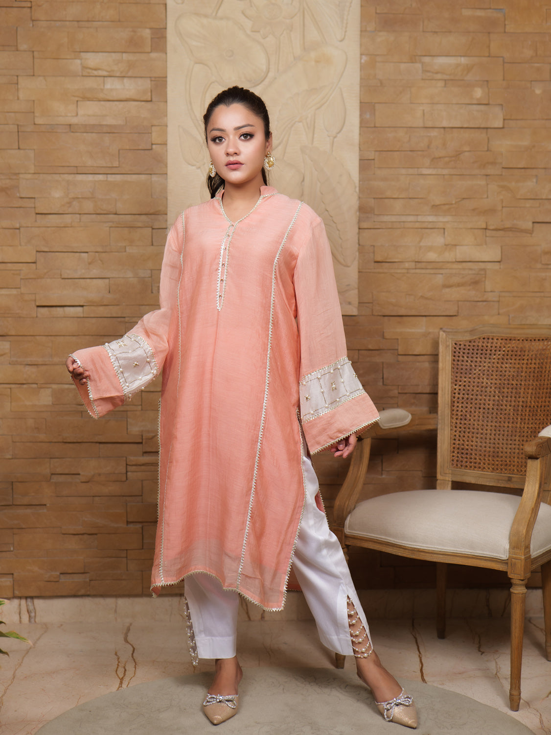 Jashan-e-Bahara Statement Sleeve Embellished Kurta
