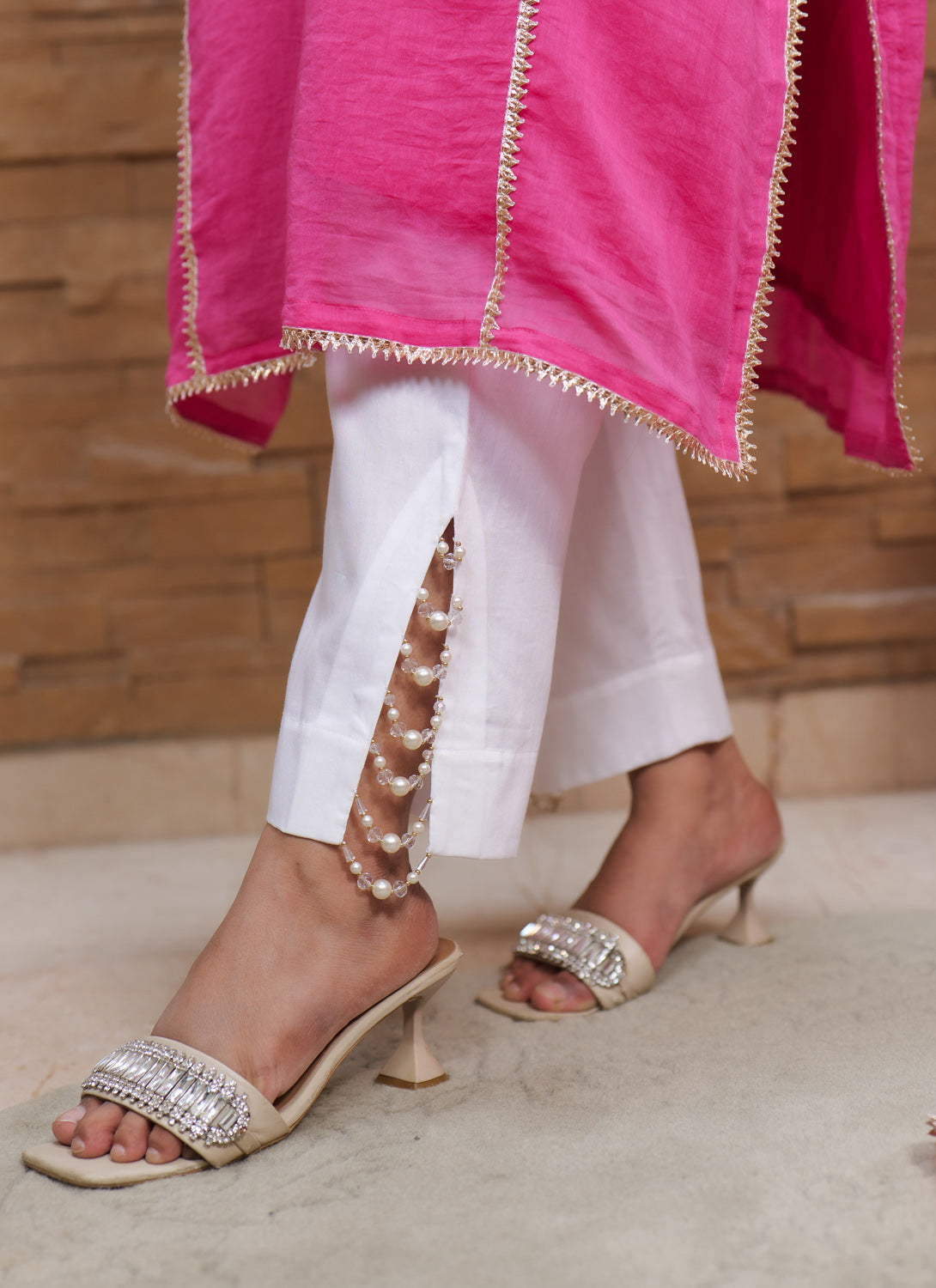 Jashan-e-Bahara Statement Sleeve Embellished Kurta