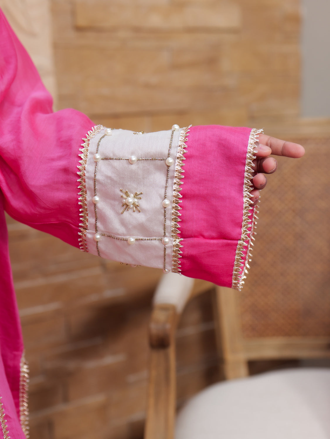 Jashan-e-Bahara Statement Sleeve Embellished Kurta