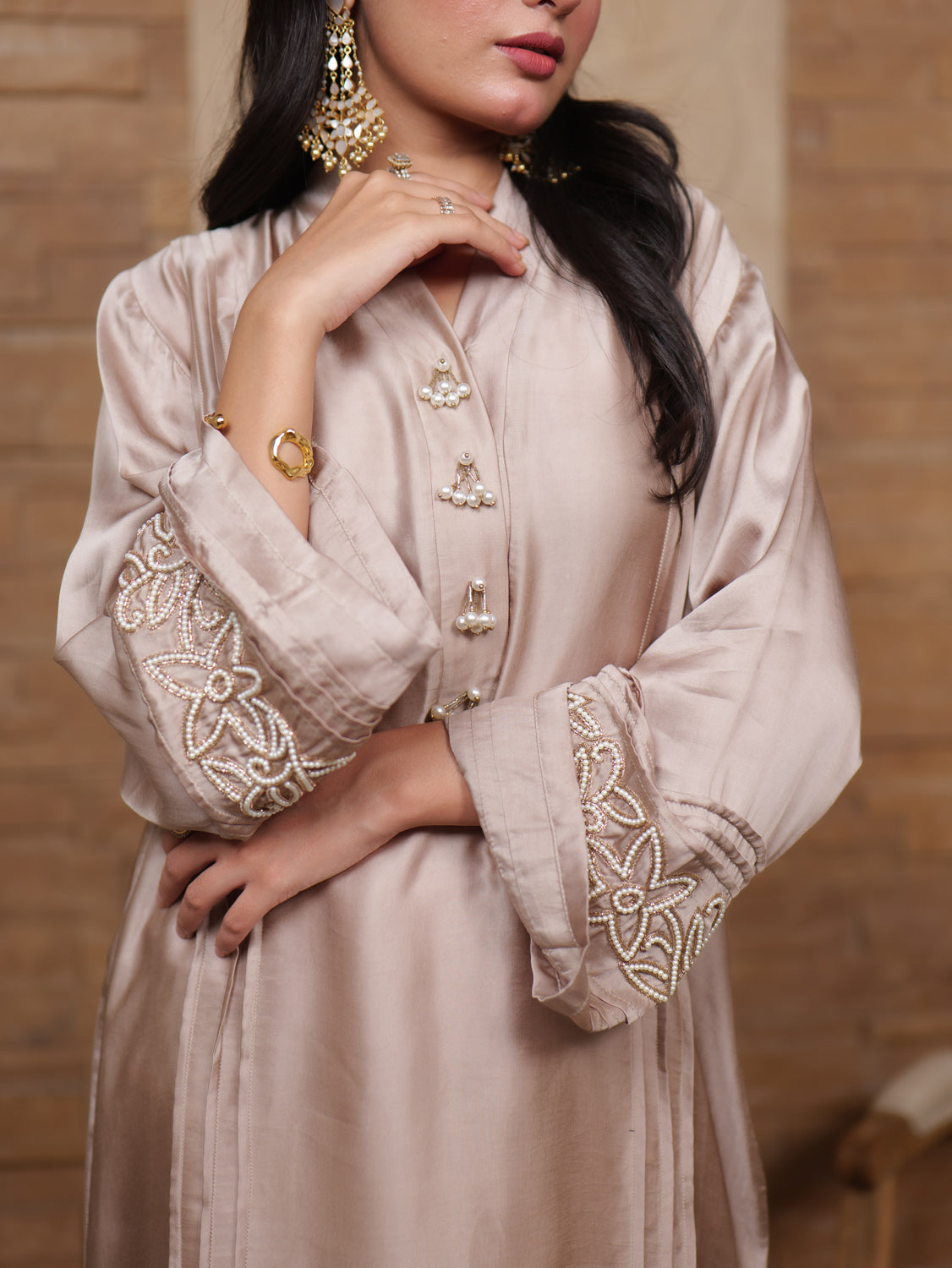 Jashan-e-Bahara Zardozi Embroidered Sleeve Kurta