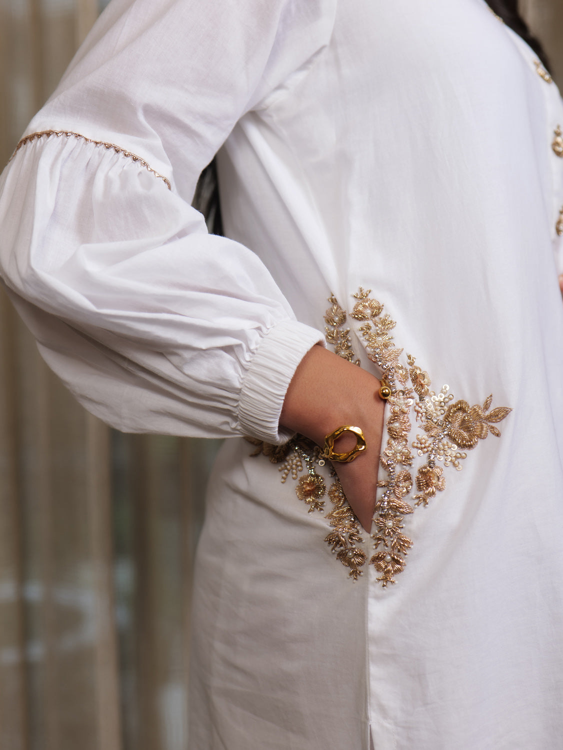 Muntazir Zardozi Embroidered Pocket Kurta
