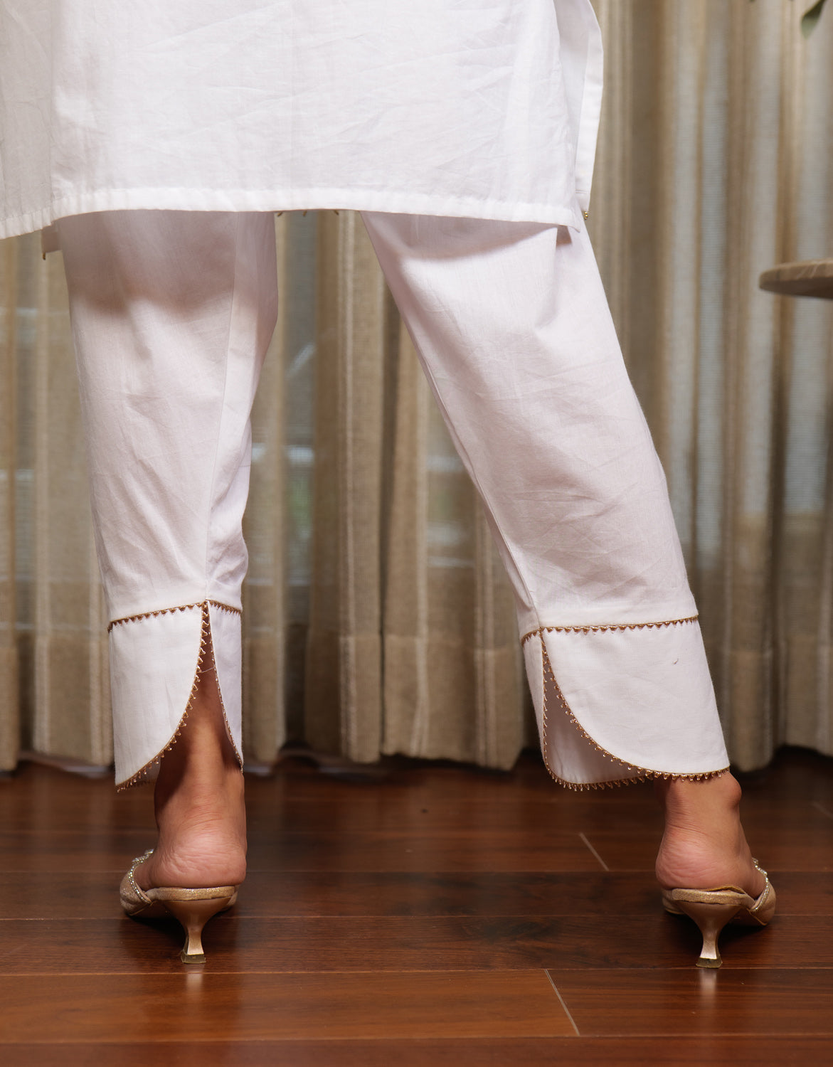 Muntazir Zardozi Embroidered Pocket Kurta