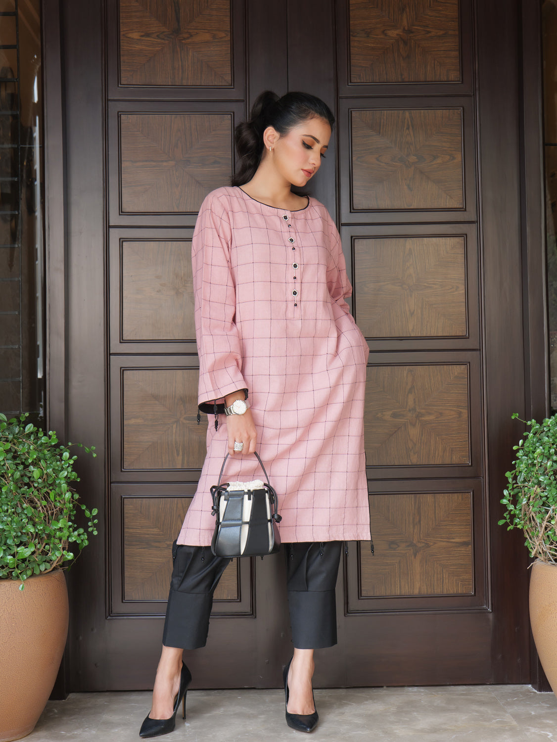 Sultana Check Kurta Set