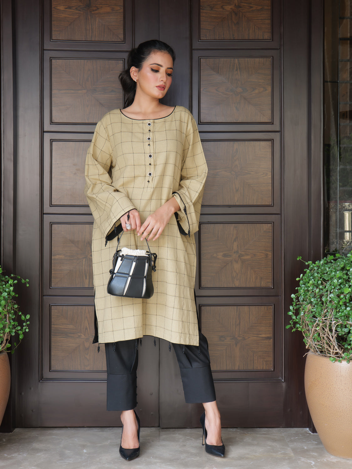 Sultana Check Kurta Set