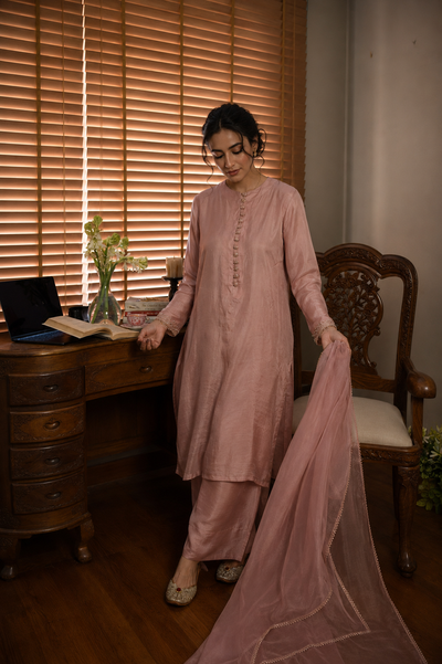 NÚR SALWAR KAMEEZ BLUSH PINK