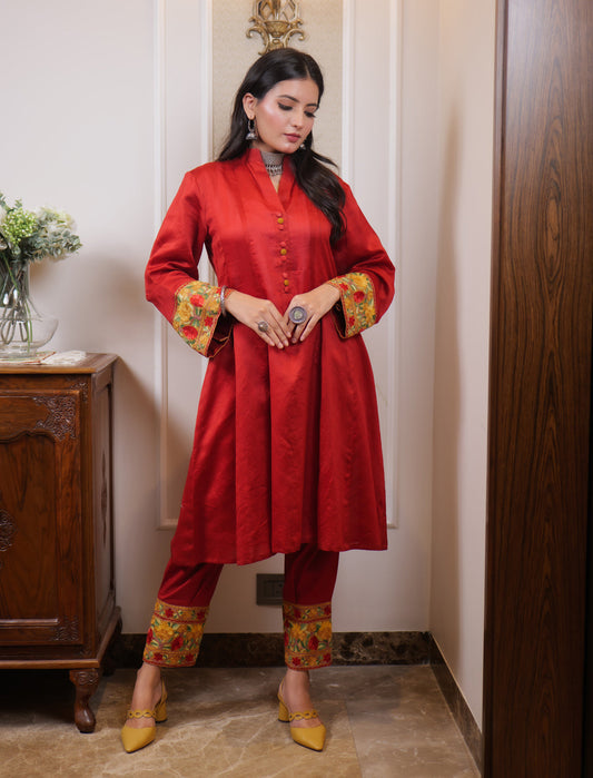 Begum Kashmiri Aari Embroidered Statement Kurta Set