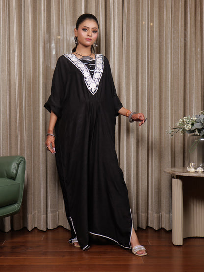 Begum Kashmiri Aari Embroidered V-Neck Kaftan