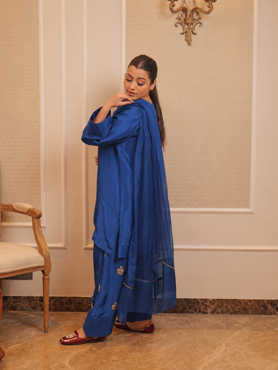 NAZO FARSHI SHALWAR KAMEEZ