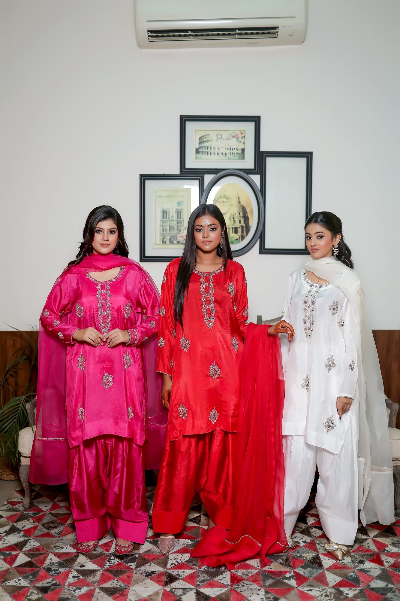 GULAABO - Product Image