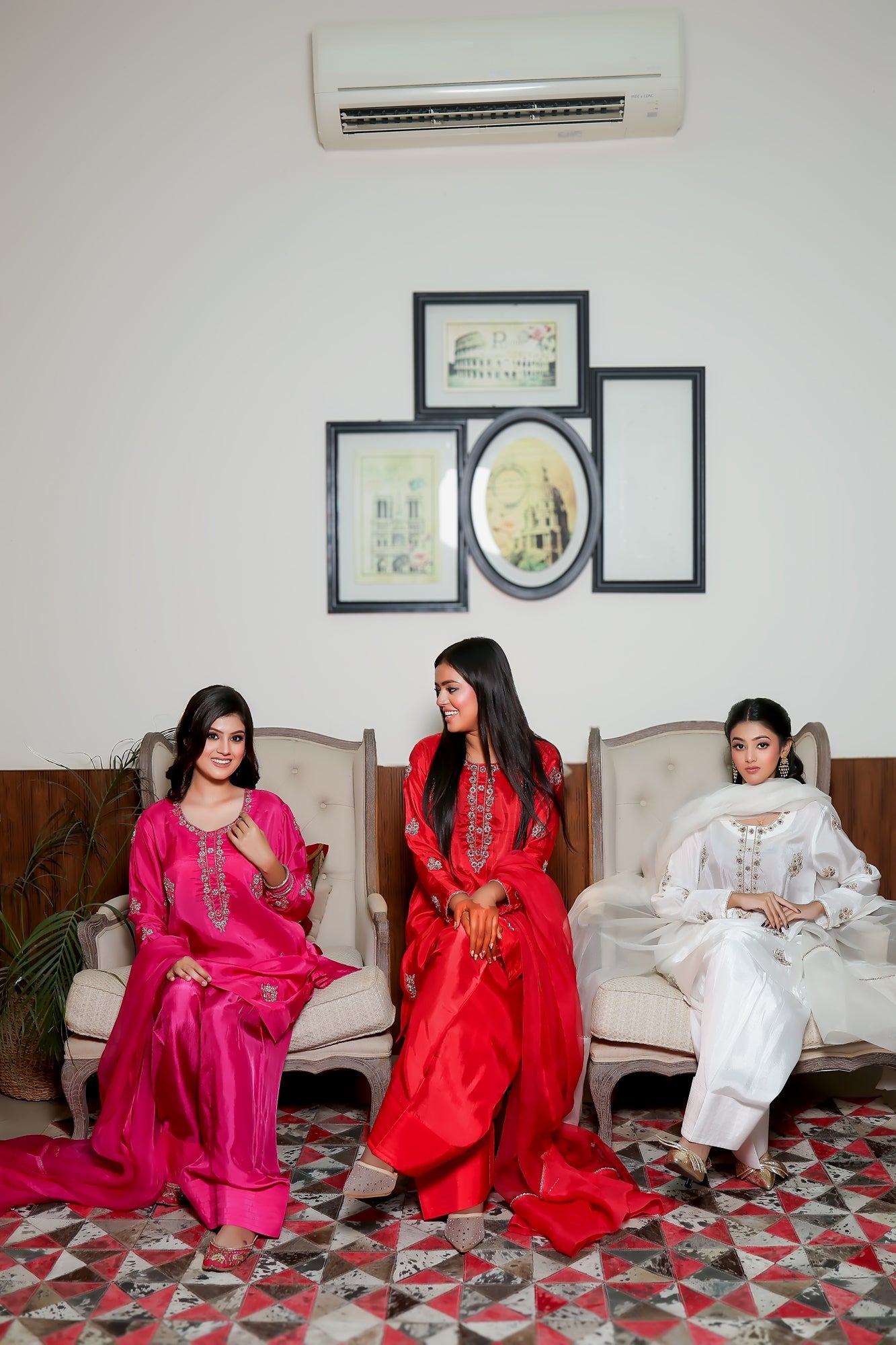 GULAABO - Product Image