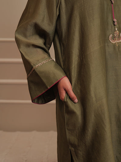 NAO019-green-3.jpg