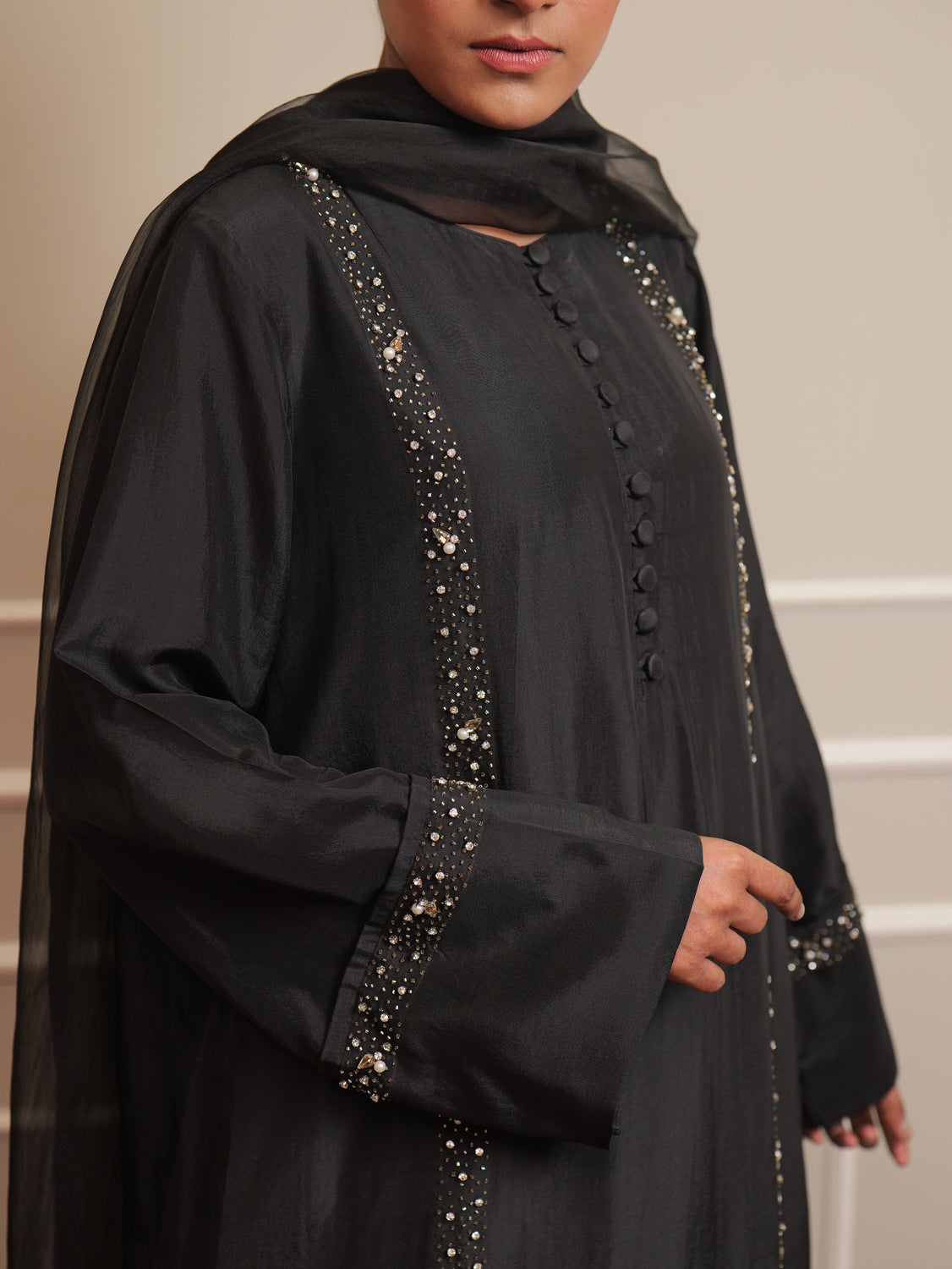 NAO020-black-2.jpg