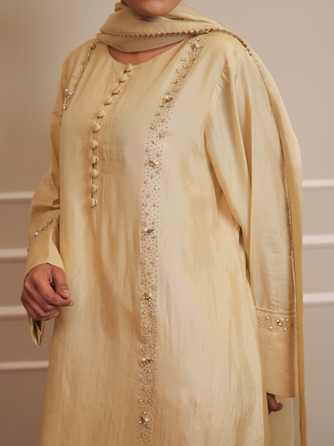 NAO020-cream-2.jpg