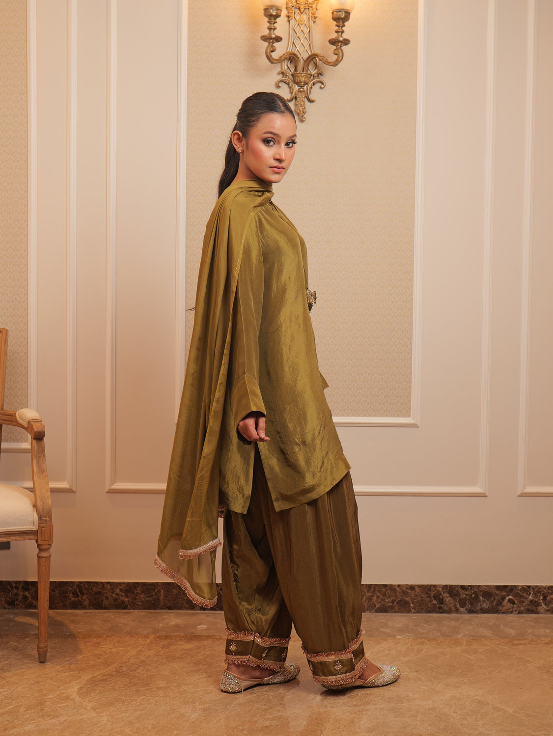 NAO024-green-4.jpg