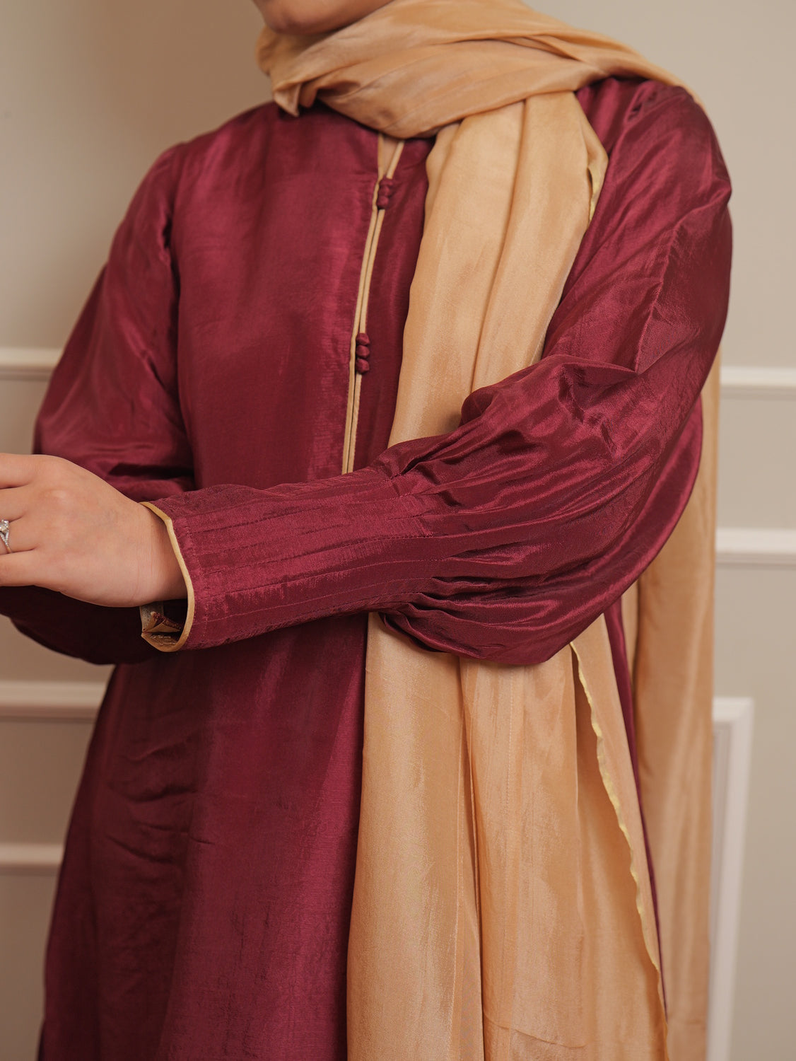 NAO025-maroon-4.jpg