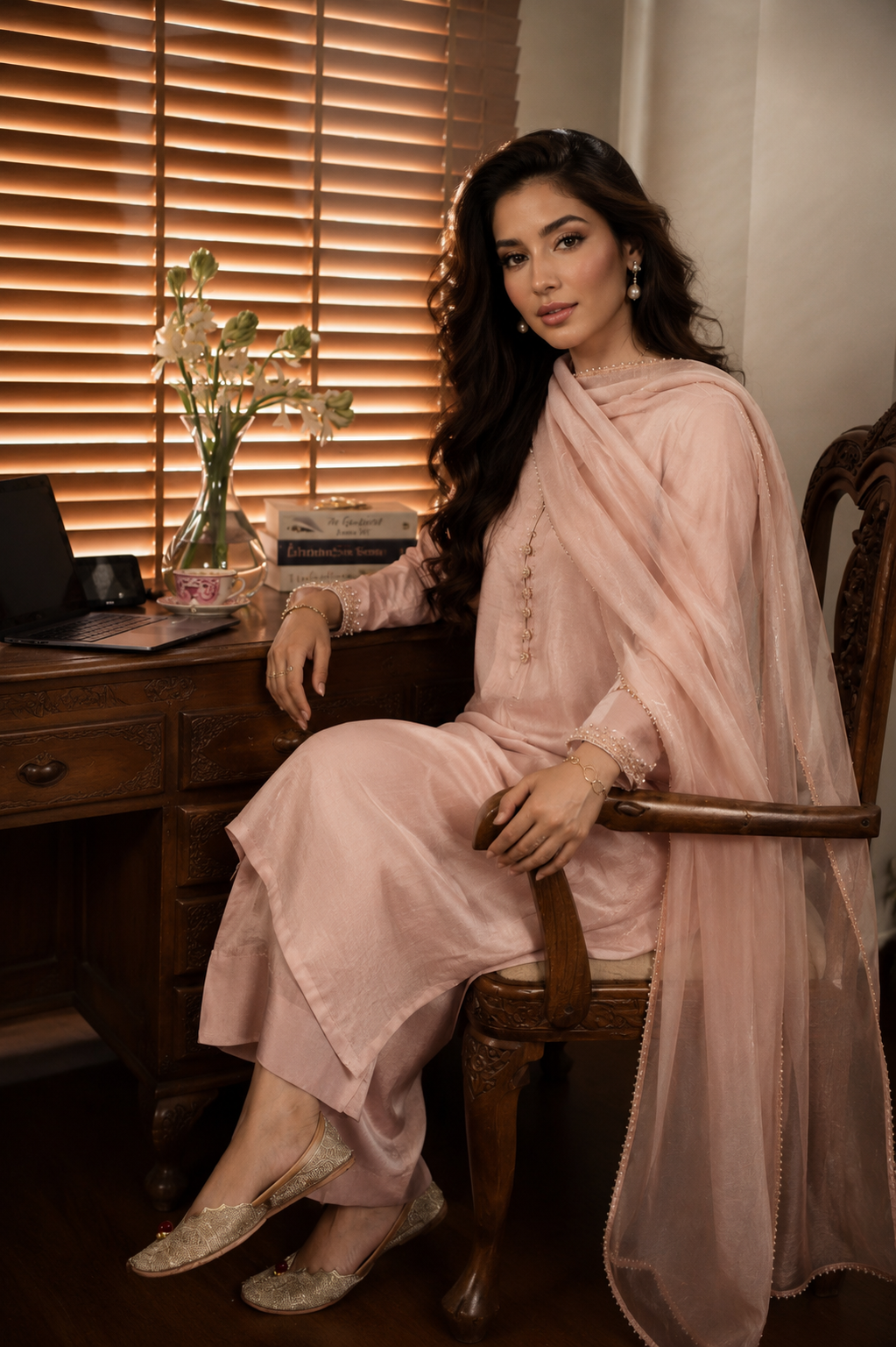 NÚR SALWAR KAMEEZ