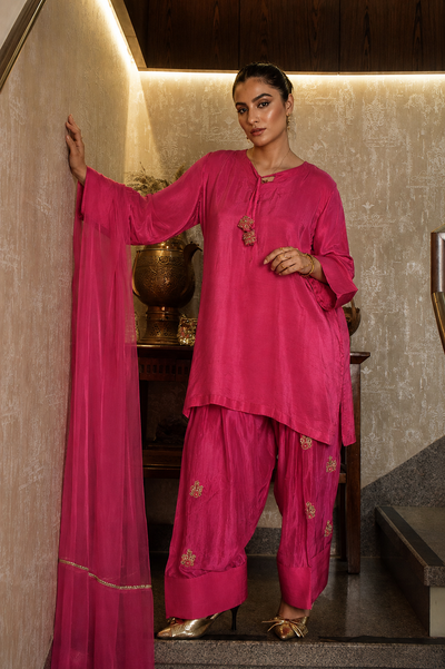 NAZO FARSHI SHALWAR KAMEEZ PINK