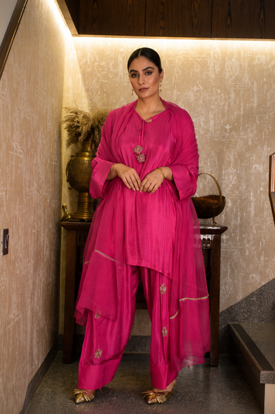 NAZO FARSHI SHALWAR KAMEEZ PINK