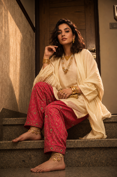 DILRUBA SHALWAR KAMEEZ OFFWHITE WITH PINK