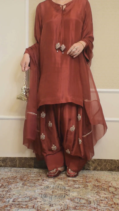 NAZO FARSHI SHALWAR KAMEEZ DEEP MAROON