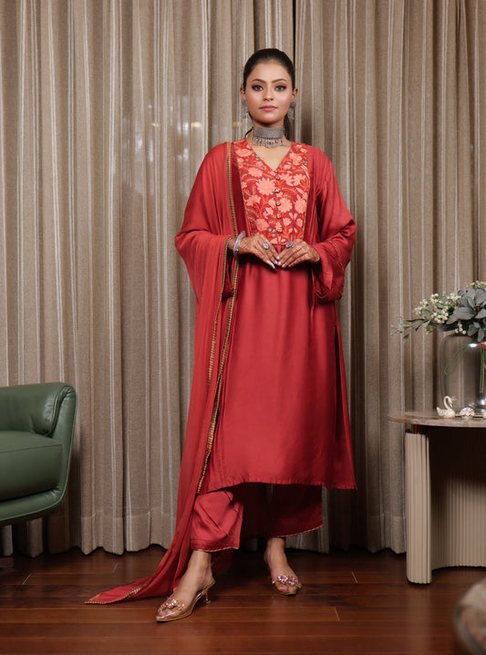 Begum Kashmiri Aari Embroidered Yoke Kurta with Pants