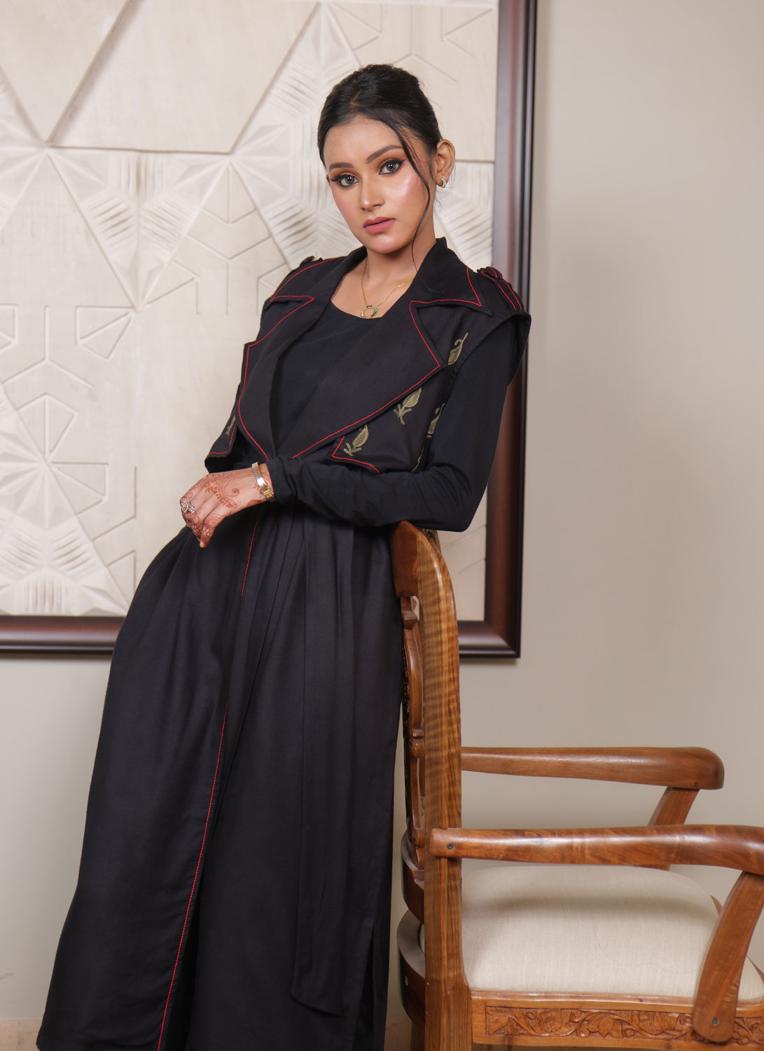 Fitoor Kashmiri Aari Embroidered Trench Co-ord