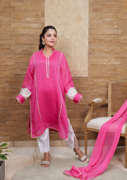Jashan-e-Bahara Statement Sleeve Embellished Kurta